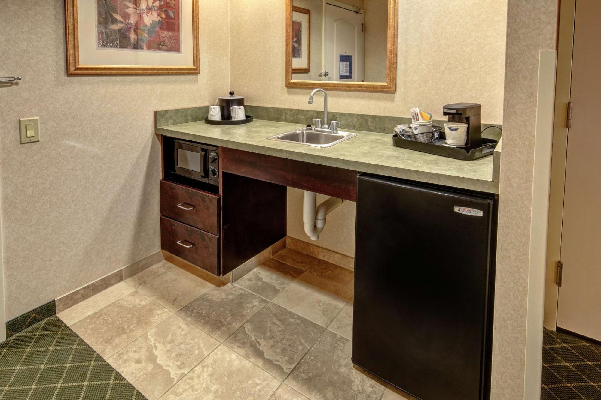Hampton Inn Cambridge Exterior foto
