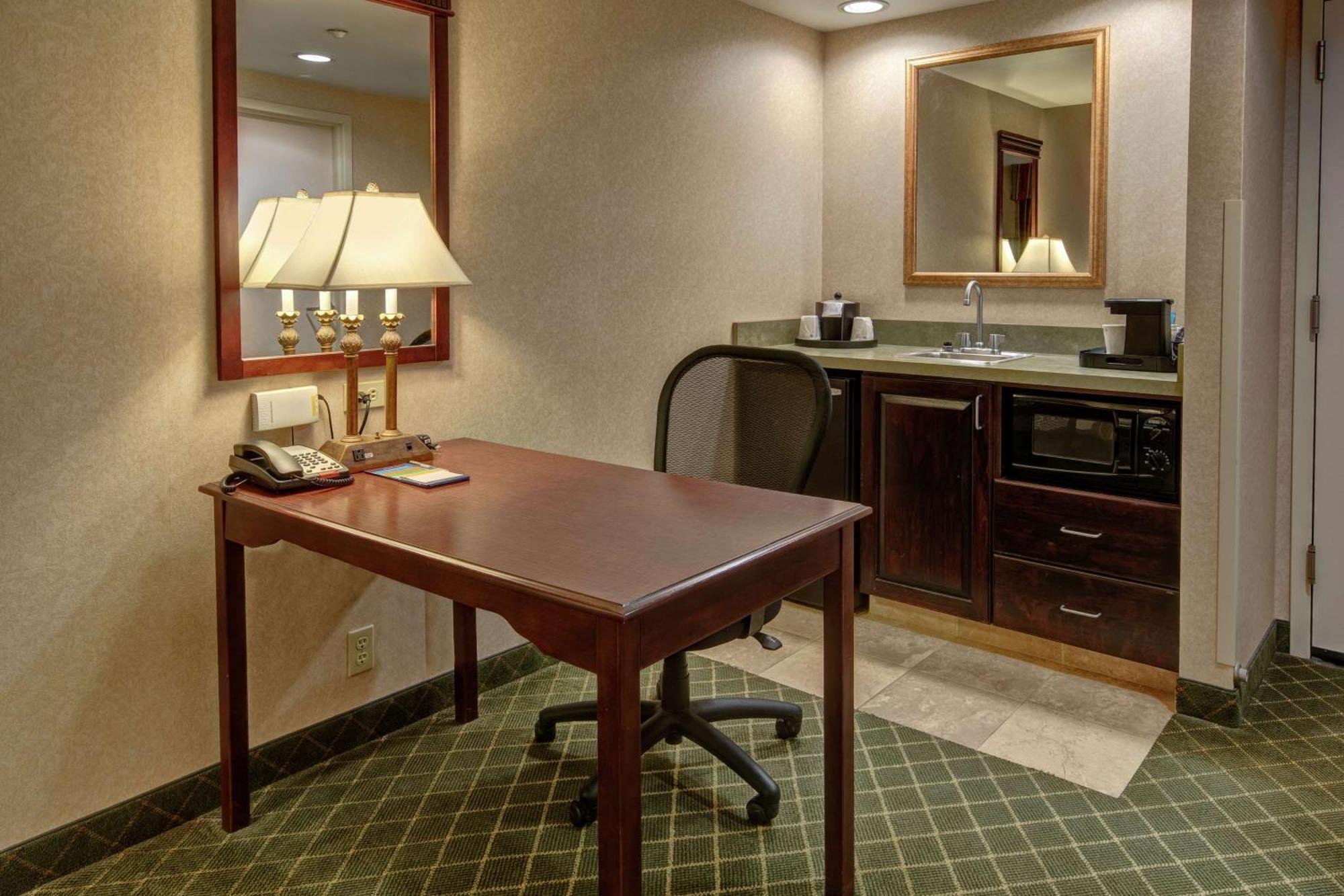 Hampton Inn Cambridge Exterior foto
