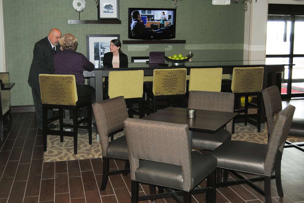 Hampton Inn Cambridge Restaurant foto